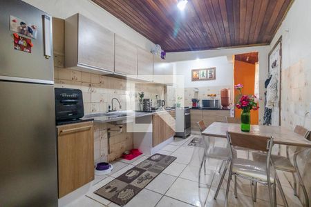 Casa à venda com 326m², 2 quartos e 3 vagasCozinha