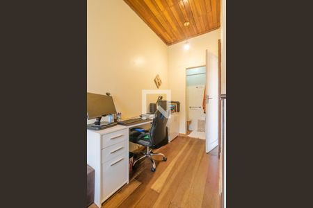 Casa à venda com 326m², 2 quartos e 3 vagasQuarto 2