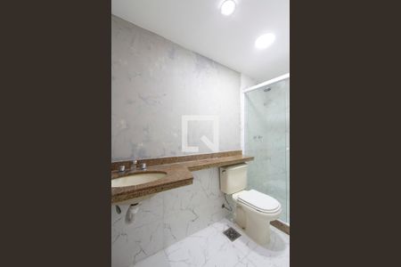 Apartamento à venda com 150m², 4 quartos e 3 vagasBanheiro Quarto 3