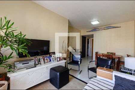Apartamento à venda com 79m², 3 quartos e 1 vaga Apartamento à venda com 79m², 3 quartos e 1 vagaSala