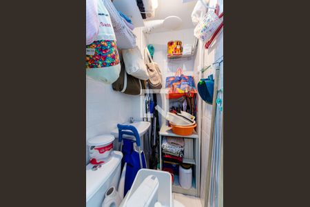 Apartamento à venda com 79m², 3 quartos e 1 vaga Apartamento à venda com 79m², 3 quartos e 1 vagaBanheiro de Serviço