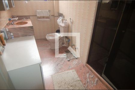 Apartamento à venda com 176m², 3 quartos e 2 vagasBanheiro 2