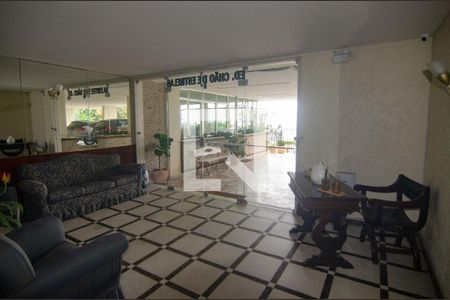 Apartamento à venda com 176m², 3 quartos e 2 vagasHall de entrada