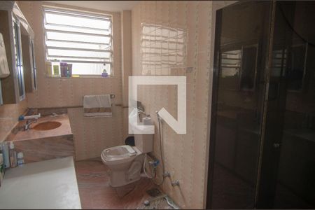 Apartamento à venda com 176m², 3 quartos e 2 vagasBanheiro 2