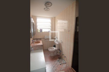 Apartamento à venda com 176m², 3 quartos e 2 vagasBanheiro 2