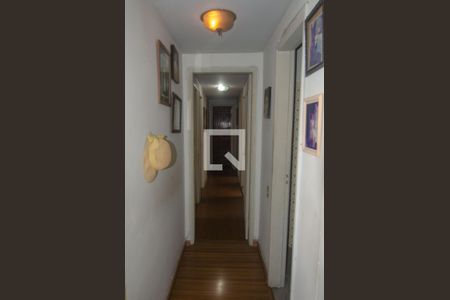 Apartamento à venda com 176m², 3 quartos e 2 vagasCorredor