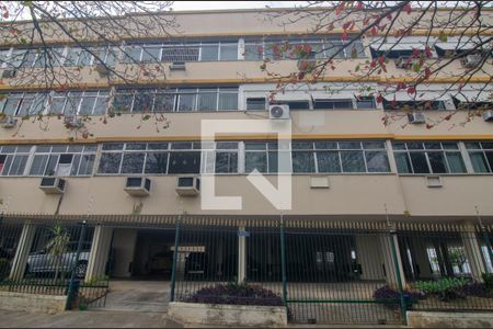 Apartamento à venda com 176m², 3 quartos e 2 vagasFachada