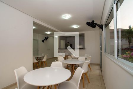 Apartamento para alugar com 51m², 2 quartos e 1 vagaÁrea comum - Salão de festas