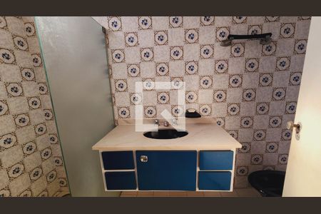 Casa à venda com 200m², 3 quartos e 1 vaga Casa à venda com 200m², 3 quartos e 1 vagaBanheiro 2