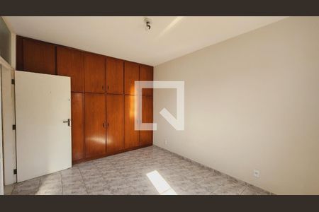 Casa à venda com 200m², 3 quartos e 1 vaga Casa à venda com 200m², 3 quartos e 1 vagaQuarto 3