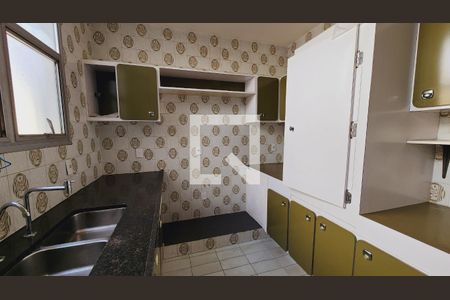Casa à venda com 200m², 3 quartos e 1 vaga Casa à venda com 200m², 3 quartos e 1 vagaCozinha