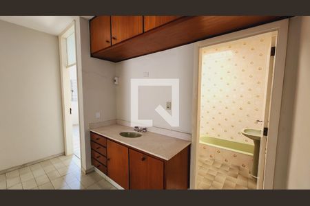Casa à venda com 200m², 3 quartos e 1 vaga Casa à venda com 200m², 3 quartos e 1 vagaCozinha