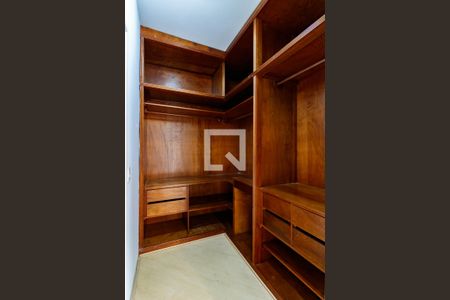 Apartamento à venda com 242m², 4 quartos e 4 vagasSuíte 3