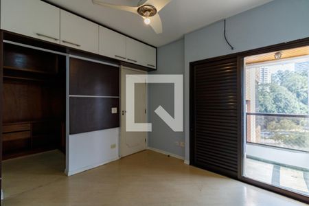 Apartamento à venda com 242m², 4 quartos e 4 vagasSuíte 3