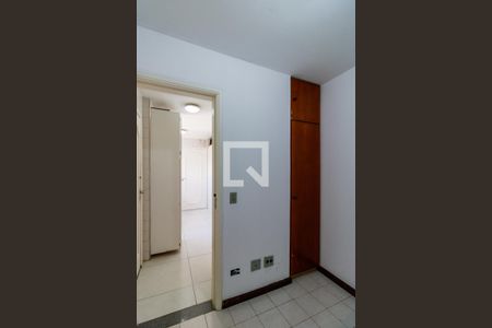 Apartamento à venda com 242m², 4 quartos e 4 vagasÁrea de Serviço