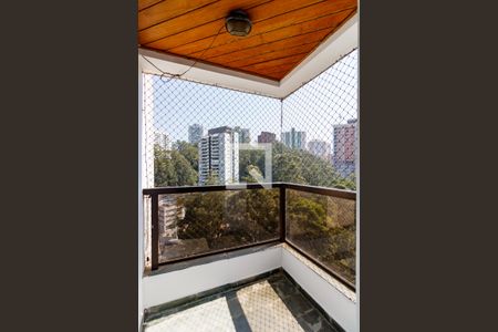 Apartamento à venda com 242m², 4 quartos e 4 vagasSuíte 2