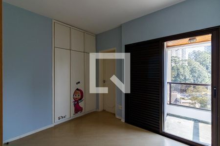 Apartamento à venda com 242m², 4 quartos e 4 vagasSuíte 2