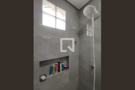 Casa de condomínio à venda com 140m², 4 quartos e 2 vagasBanheiro