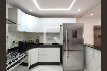 Casa de condomínio à venda com 140m², 4 quartos e 2 vagasCozinha 