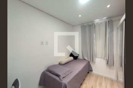 Casa de condomínio à venda com 140m², 4 quartos e 2 vagasQuarto 2