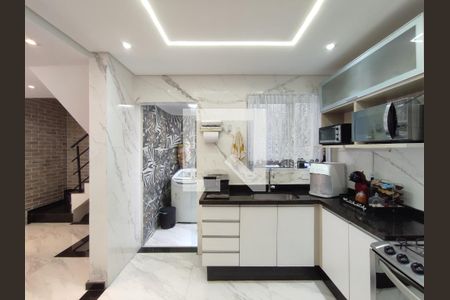 Casa de condomínio à venda com 140m², 4 quartos e 2 vagasCozinha 