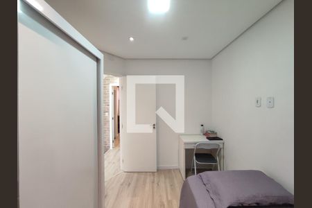Casa de condomínio à venda com 140m², 4 quartos e 2 vagasQuarto 2