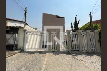 Casa de condomínio à venda com 140m², 4 quartos e 2 vagasFachada 