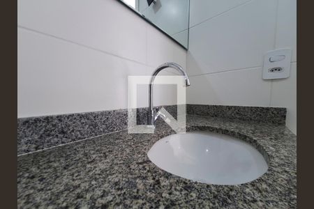 Apartamento para alugar com 34m², 2 quartos e sem vaga Apartamento para alugar com 34m², 2 quartos e sem vagaBanheiro