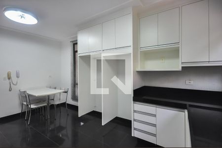 Apartamento à venda com 289m², 3 quartos e 3 vagasCozinha