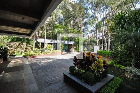 Apartamento à venda com 289m², 3 quartos e 3 vagasEntrada