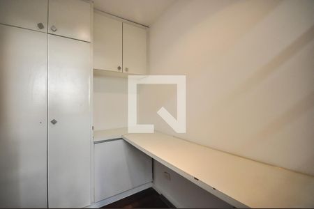 Apartamento à venda com 289m², 3 quartos e 3 vagasQuarto de Serviço 1