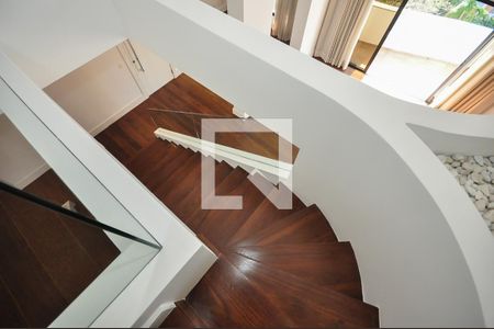 Apartamento à venda com 289m², 3 quartos e 3 vagasEscada