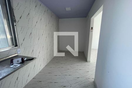 Cozinha de apartamento para alugar com 2 quartos, 45m² em Jardim Vinte E Cinco de Agosto, Duque de Caxias