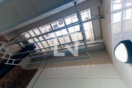 Casa à venda com 84m², 3 quartos e 2 vagas Casa à venda com 84m², 3 quartos e 2 vagasTeto retrátil