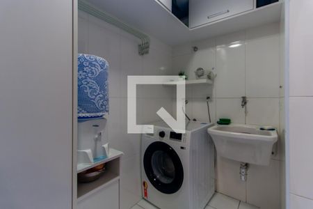 Casa à venda com 84m², 3 quartos e 2 vagas Casa à venda com 84m², 3 quartos e 2 vagasÁrea de Serviço