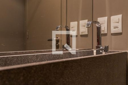 Lavabo de apartamento à venda com 2 quartos, 76m² em Rio Branco, Porto Alegre