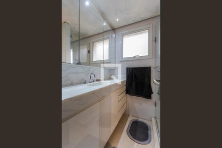 Suíte de apartamento à venda com 2 quartos, 76m² em Rio Branco, Porto Alegre