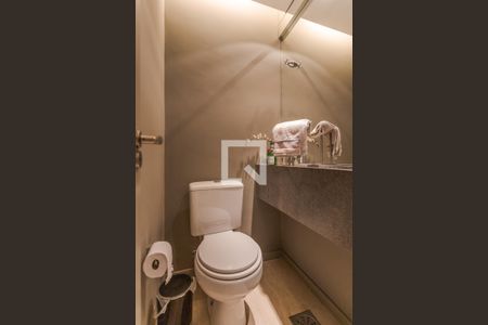 Lavabo de apartamento à venda com 2 quartos, 76m² em Rio Branco, Porto Alegre