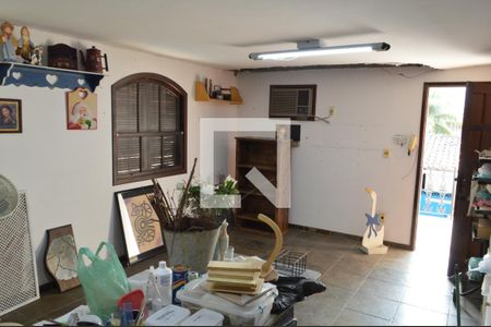 Casa para alugar com 369m², 3 quartos e 3 vagas Casa para alugar com 369m², 3 quartos e 3 vagasEdicula