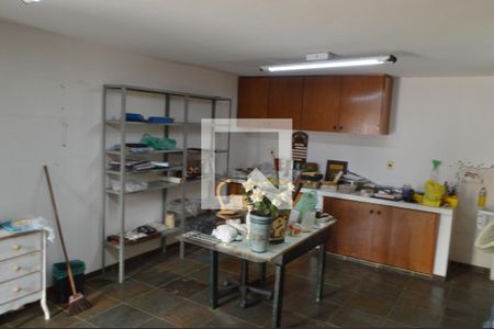 Casa para alugar com 369m², 3 quartos e 3 vagas Casa para alugar com 369m², 3 quartos e 3 vagasEdicula