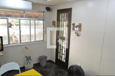 Casa para alugar com 369m², 3 quartos e 3 vagas Casa para alugar com 369m², 3 quartos e 3 vagasCopa