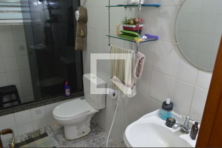 Casa para alugar com 369m², 3 quartos e 3 vagas Casa para alugar com 369m², 3 quartos e 3 vagasBanheiro