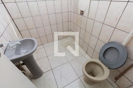 Banheiro de casa para alugar com 1 quarto, 24m² em Jardim Matarazzo, São Paulo