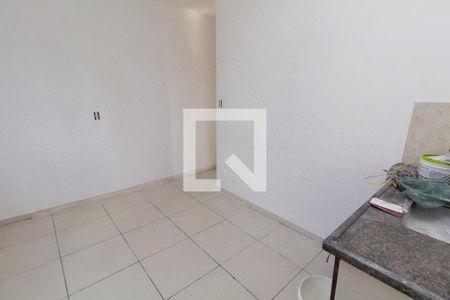 Sala e Cozinha de casa para alugar com 1 quarto, 24m² em Jardim Matarazzo, São Paulo