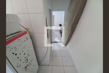 Cozinha de apartamento para alugar com 1 quarto, 30m² em Centro, São Vicente