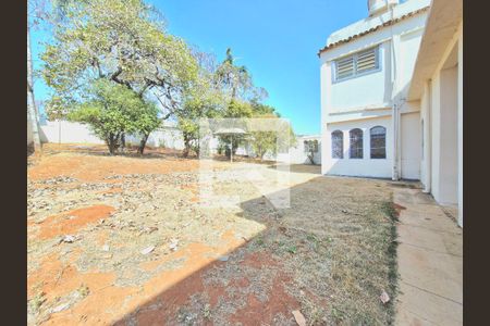 Casa à venda com 850m², 7 quartos e 20 vagasQuintal
