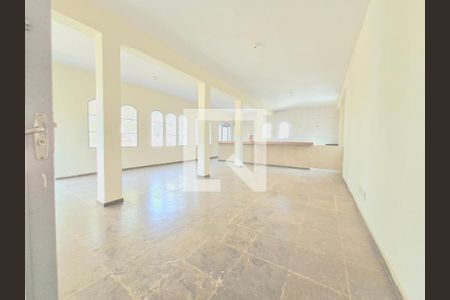 Casa à venda com 850m², 7 quartos e 20 vagasCopa e cozinha