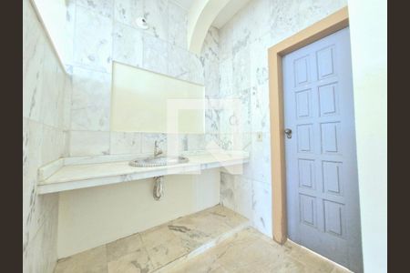 Casa à venda com 850m², 7 quartos e 20 vagasBanheiro 5