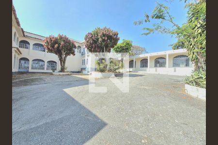 Casa à venda com 850m², 7 quartos e 20 vagasQuintal