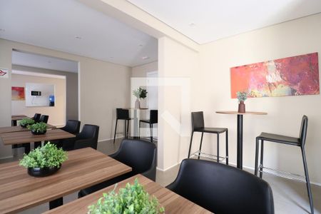 Apartamento para alugar com 37m², 2 quartos e 1 vagaÁrea comum - Salão de festas